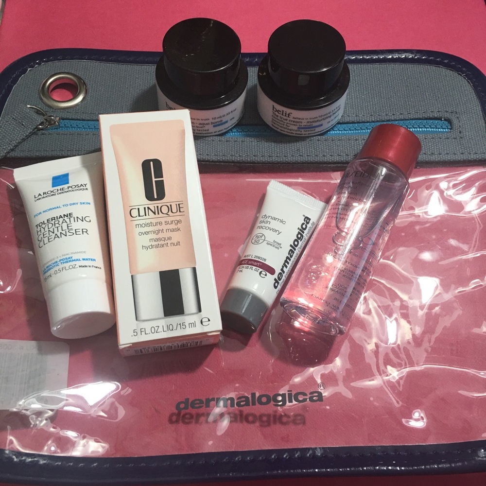 Dermalogica cosmetic bag + 6 assorted samples